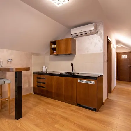 Rubicon Garni Hotel 4*