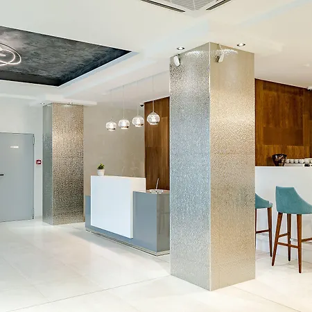 Rubicon Garni فندق