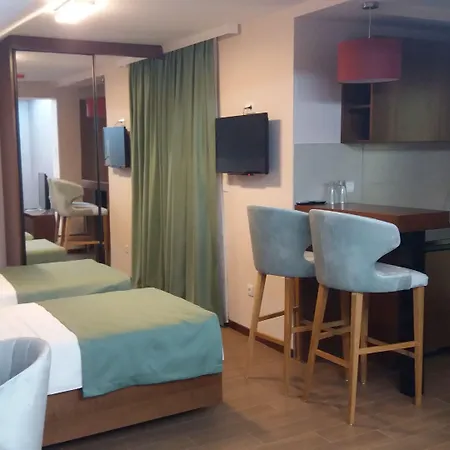 Rubicon Garni 4* كراغوييفاك