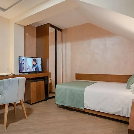 Hotel Rubicon Garni 4*