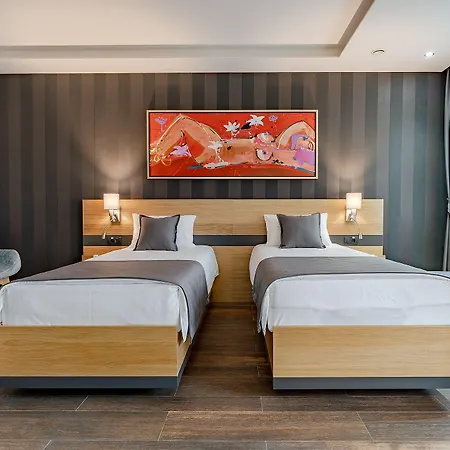 Rubicon Garni Hotel 4*