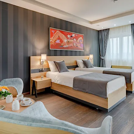 Hotel Rubicon Garni 4*