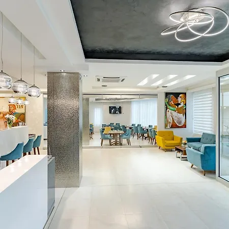 Rubicon Garni Hotel 4*