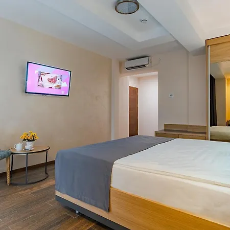 Hotel Rubicon Garni 4*