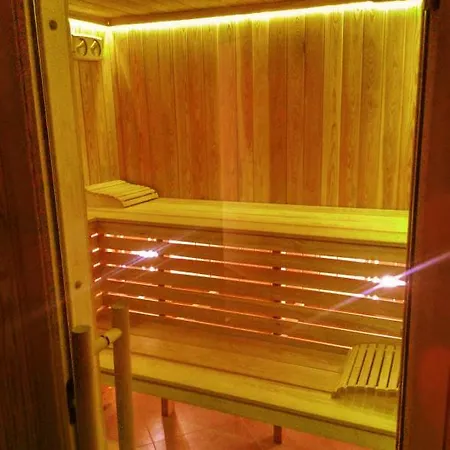 Rubicon Garni Hotel 4*