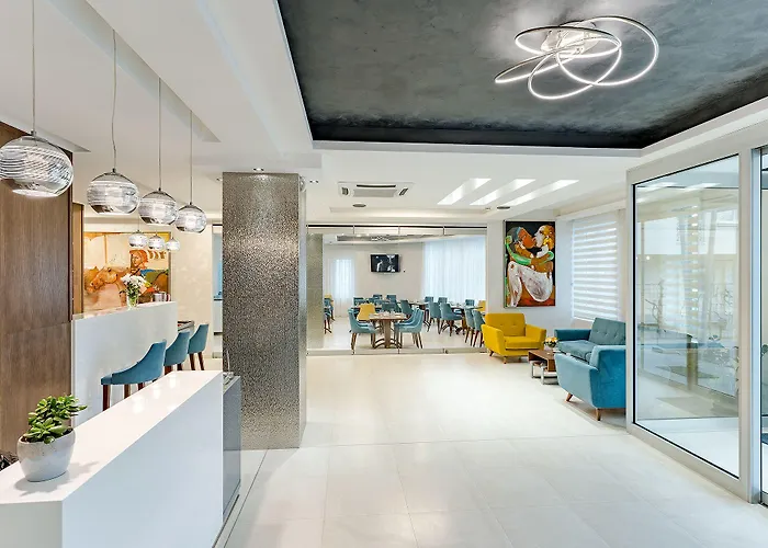 Отель Rubicon Garni